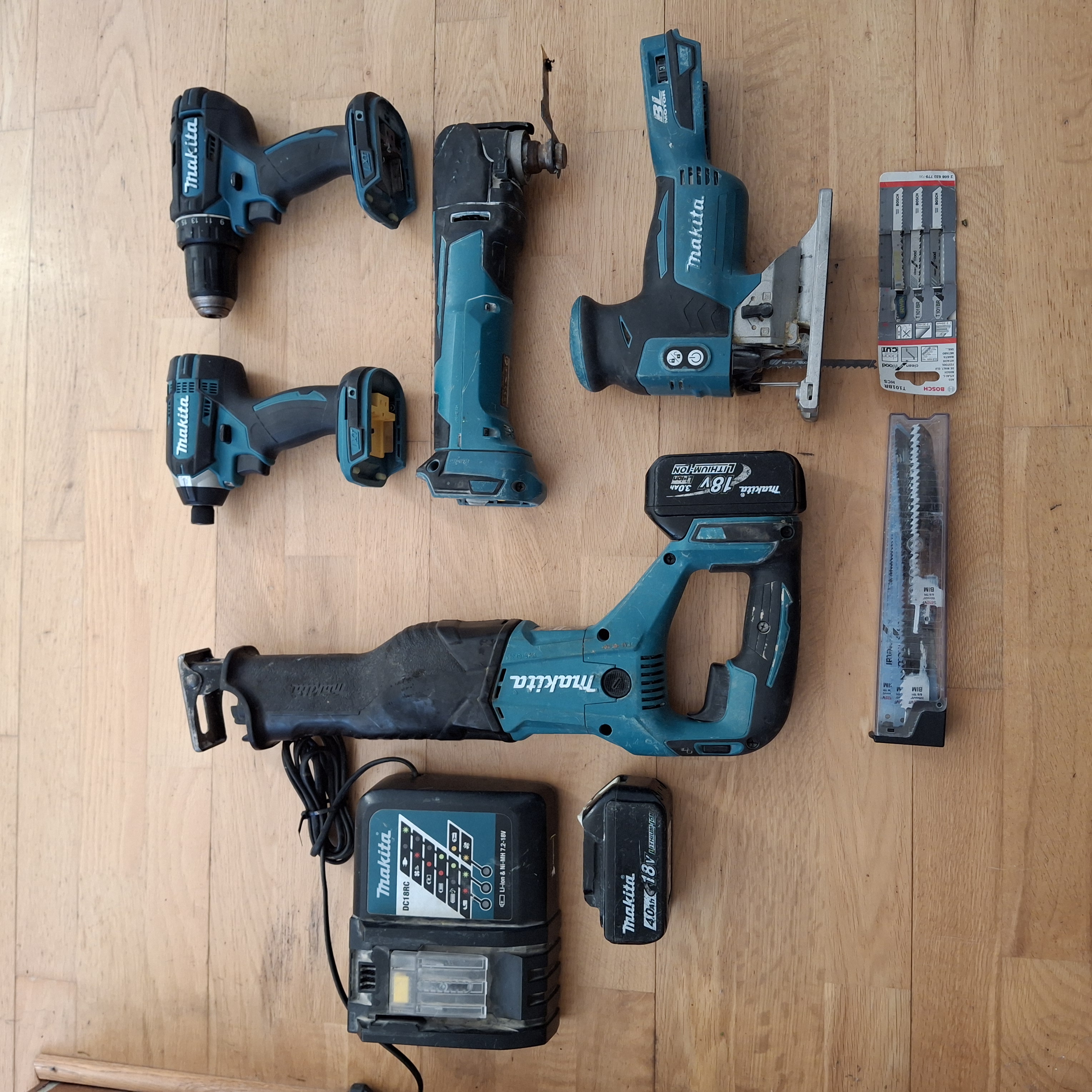 Verktygspaket, makita, med det mesta du behöver, borr, tigersås, multiverktyg, m.m