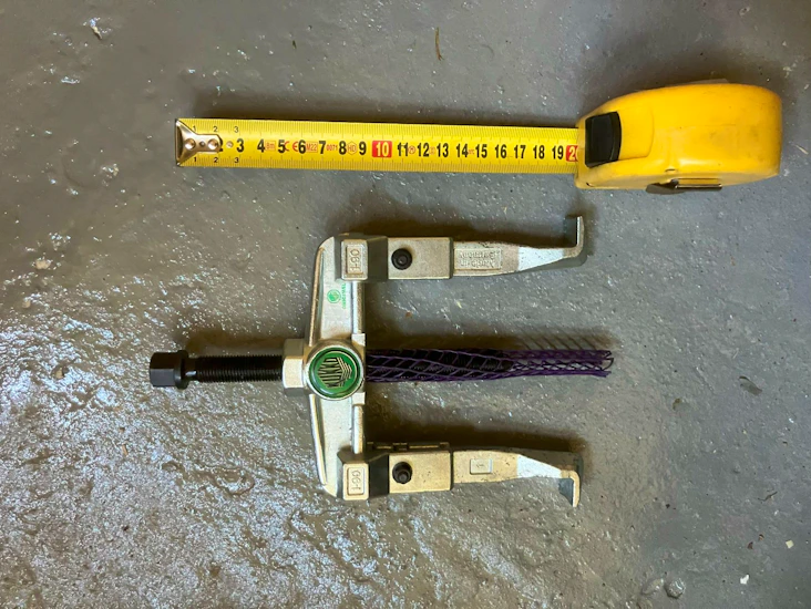 Ulosvetäjä kaksijalkainen 100mm