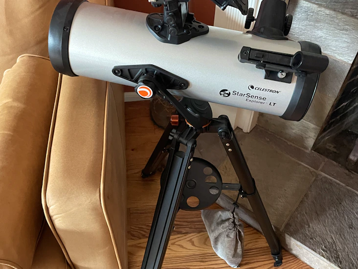 Awesome telescope for viewing moons, planets and stars