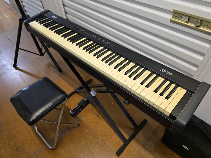 Korg sp100 digital stage piano package