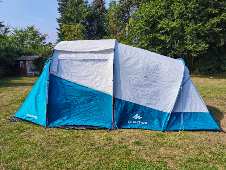 Decathlon familjetält med stor absid