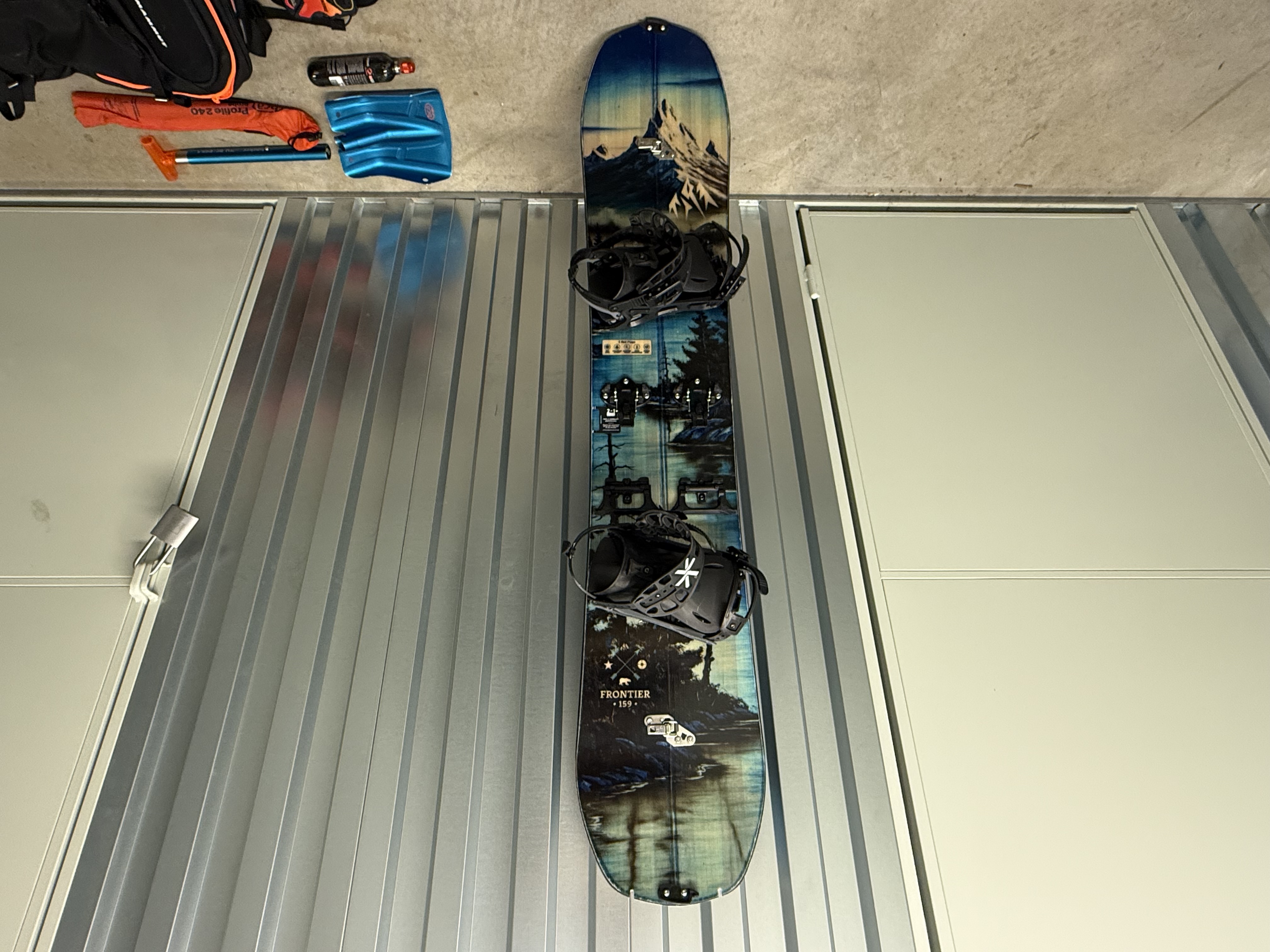 Komplett toppturpakke: jones splitboard & mammut skredpakke