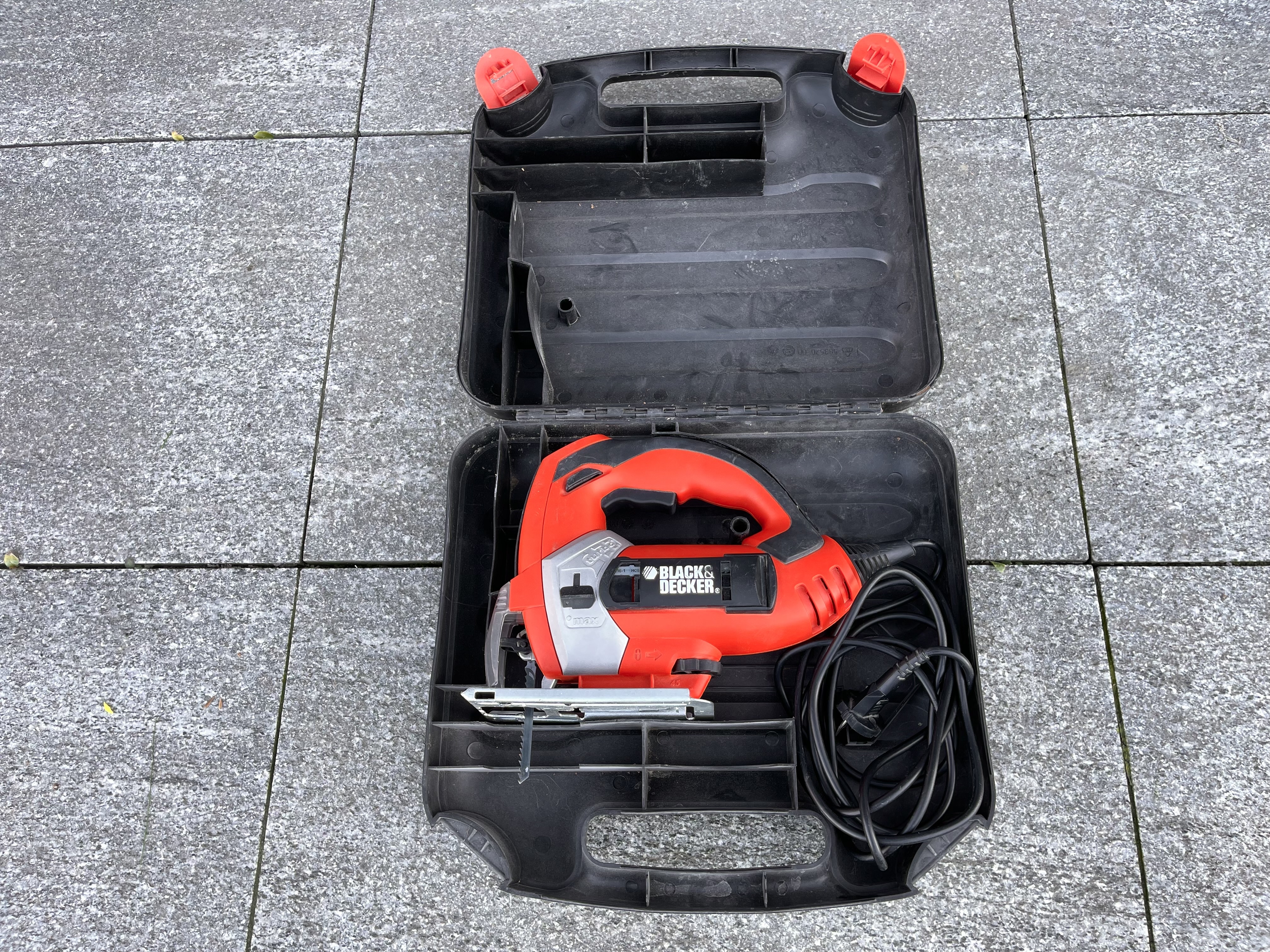 Sticksåg black & decker 600w