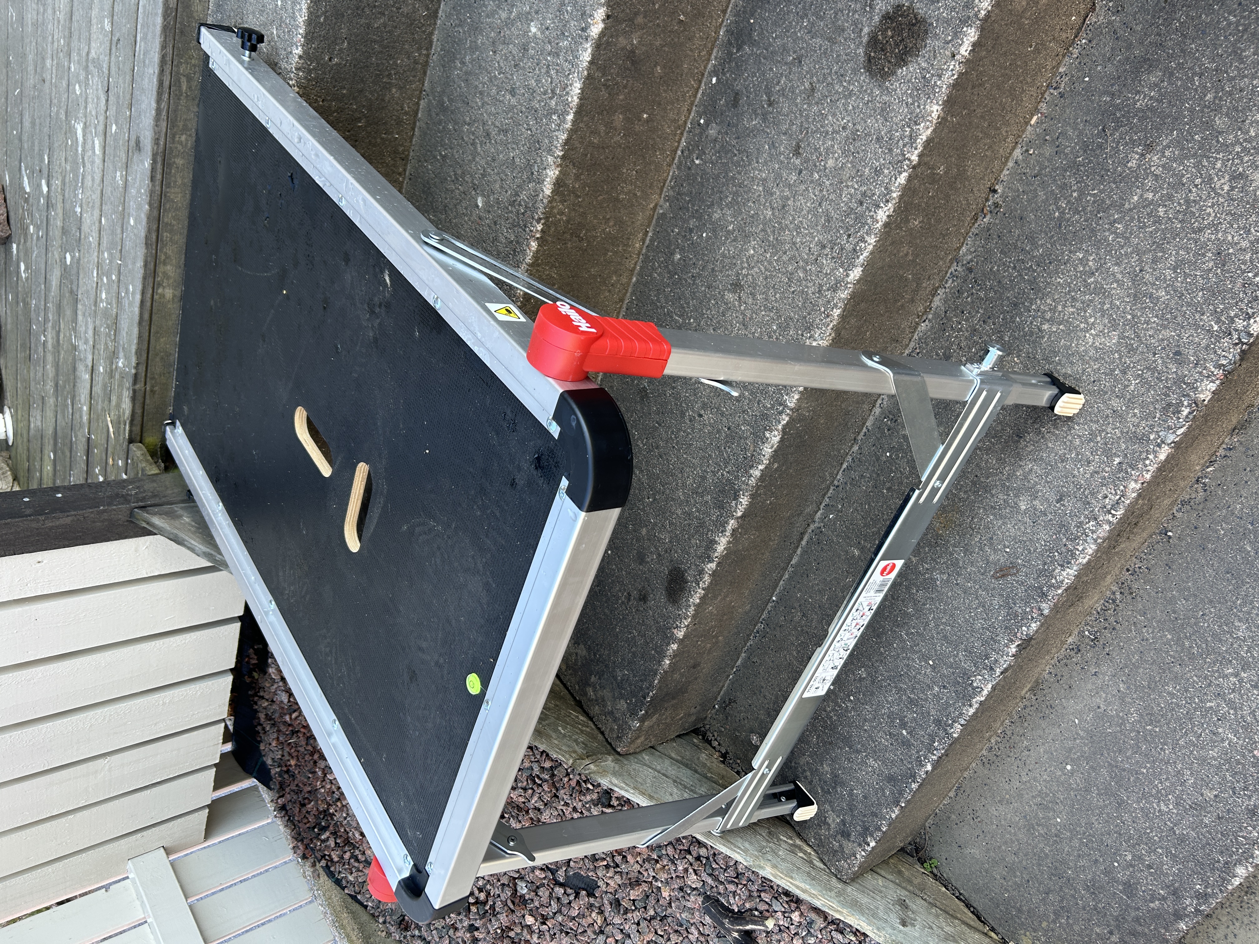 Trapplattform arbetsplattform hailo stegplattform