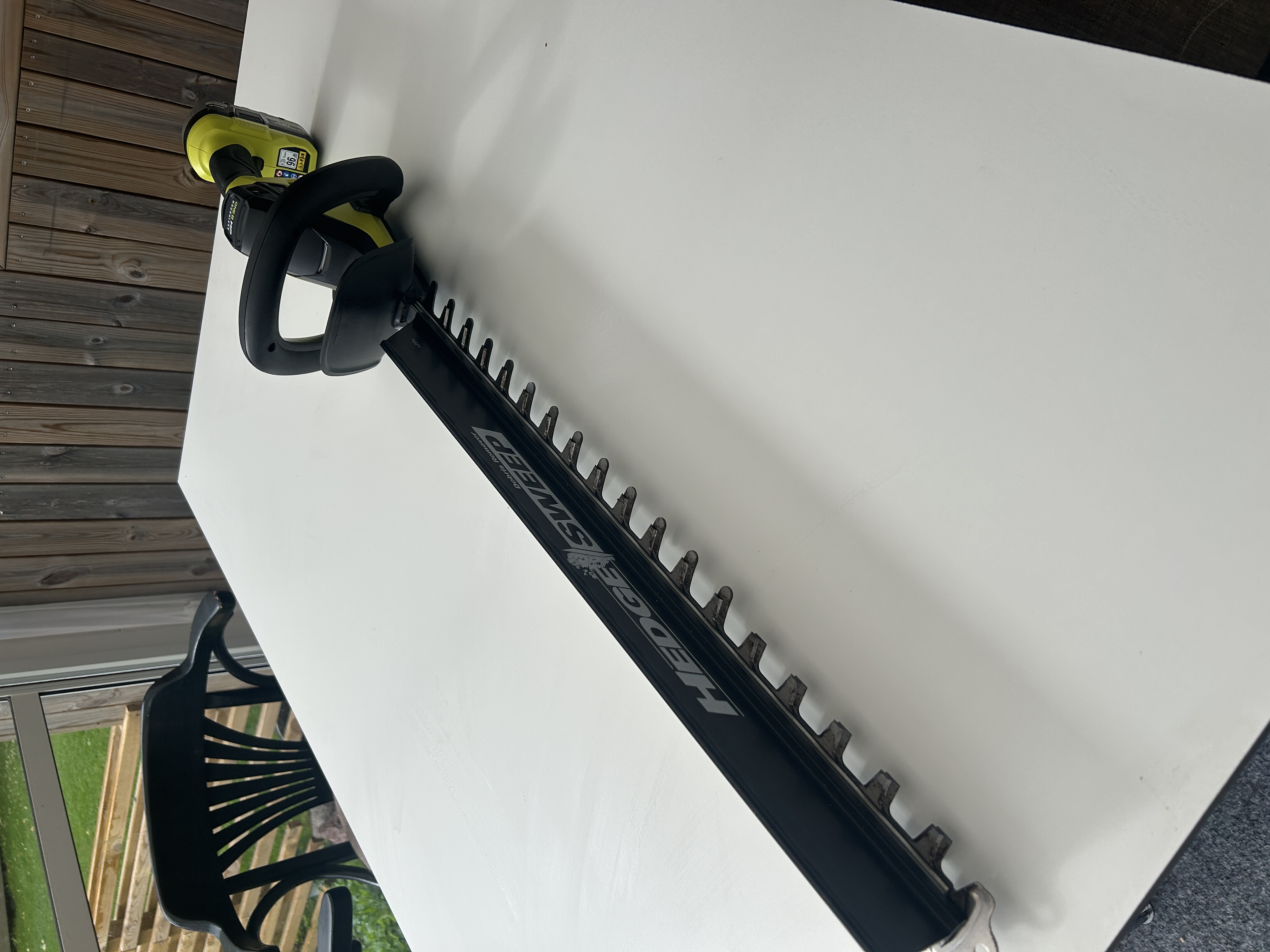 Ryobi one+ 18v  hp häcksax 