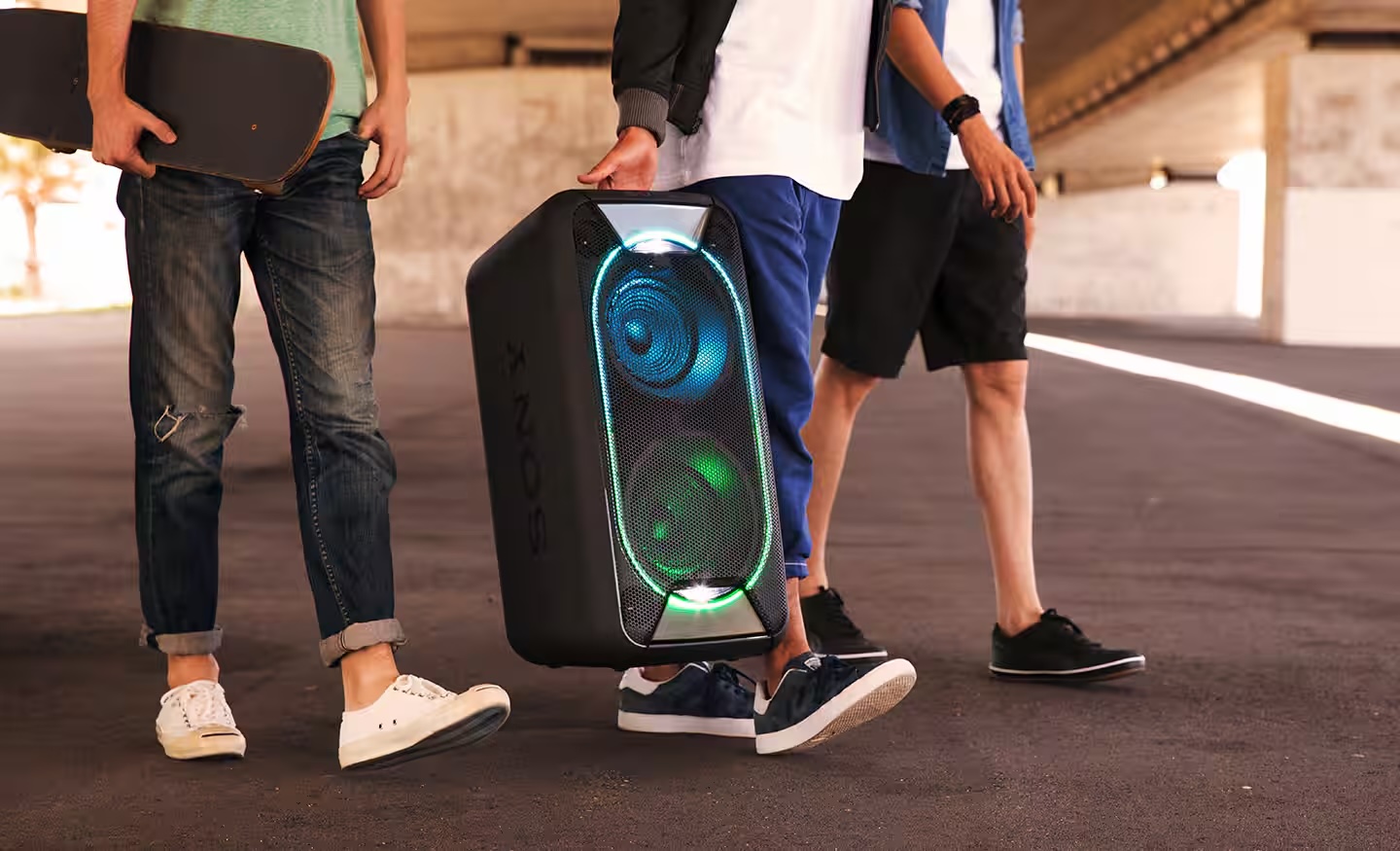 2st partyhögtalare sony xb90