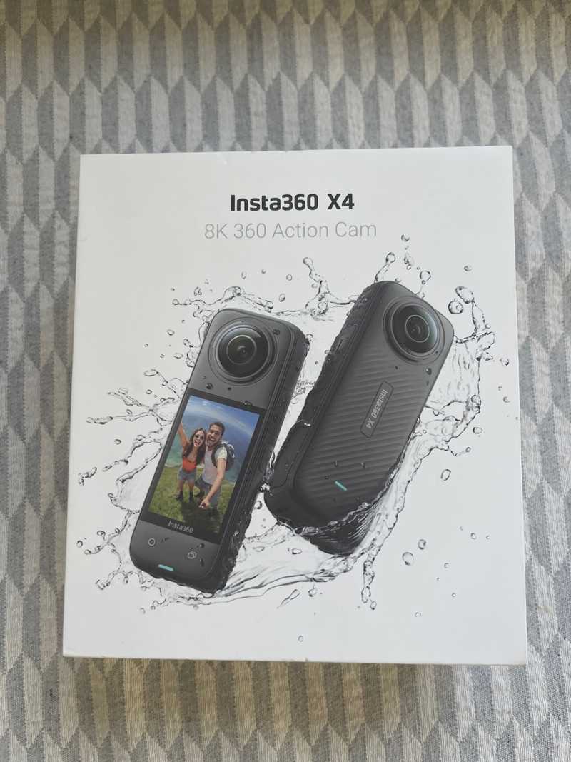 Insta360 x4