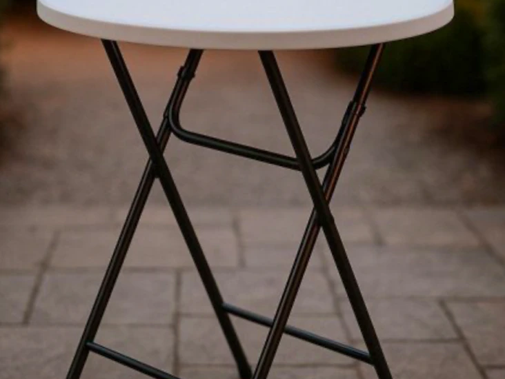 4 st robusta ståbord vit