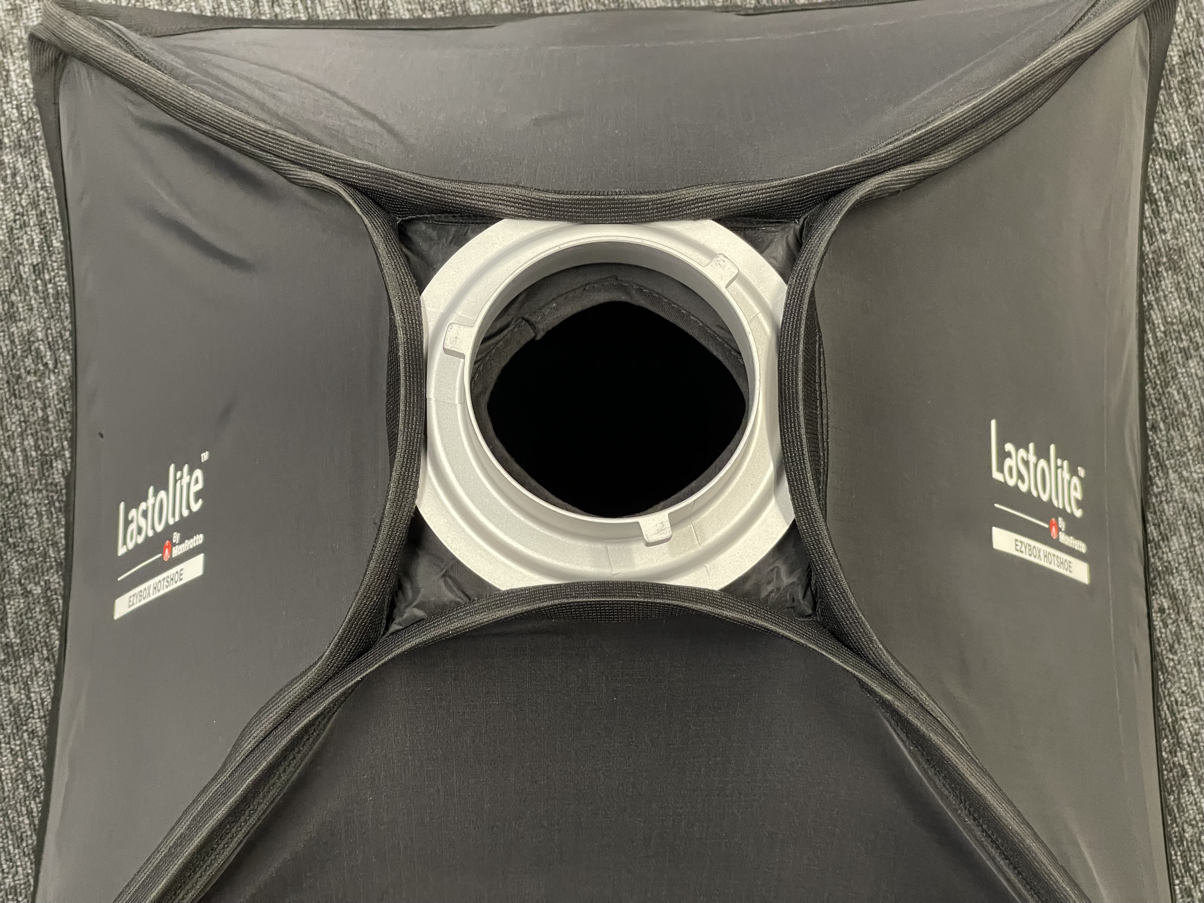 Lastolite ezybox hotshoe