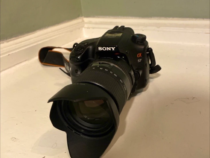 Sony a57 + to objektiver