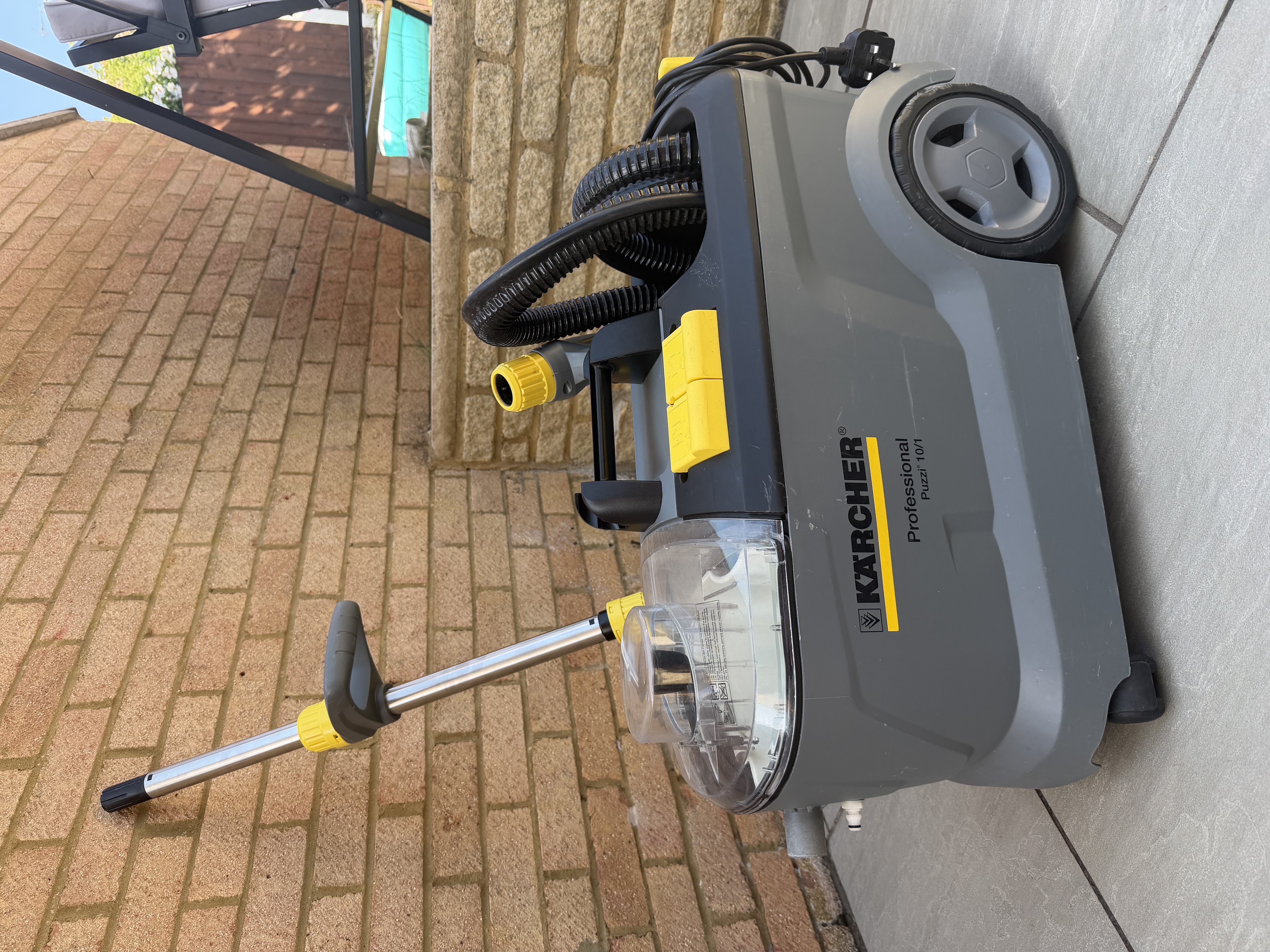 Karcher puzzi 10/1 for rent