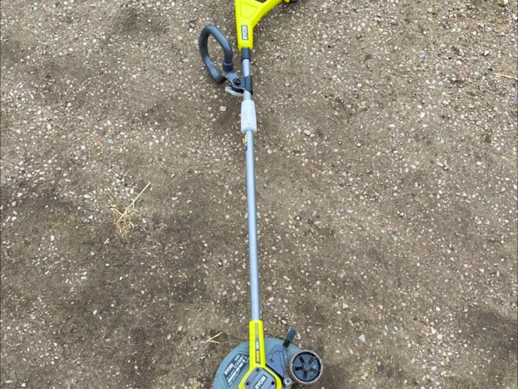 Ryobi batteridriven kantskärare