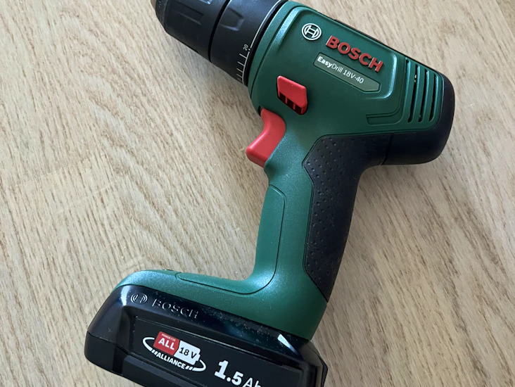 Borrskruvdragare från bosch (easydrill 18v-40)