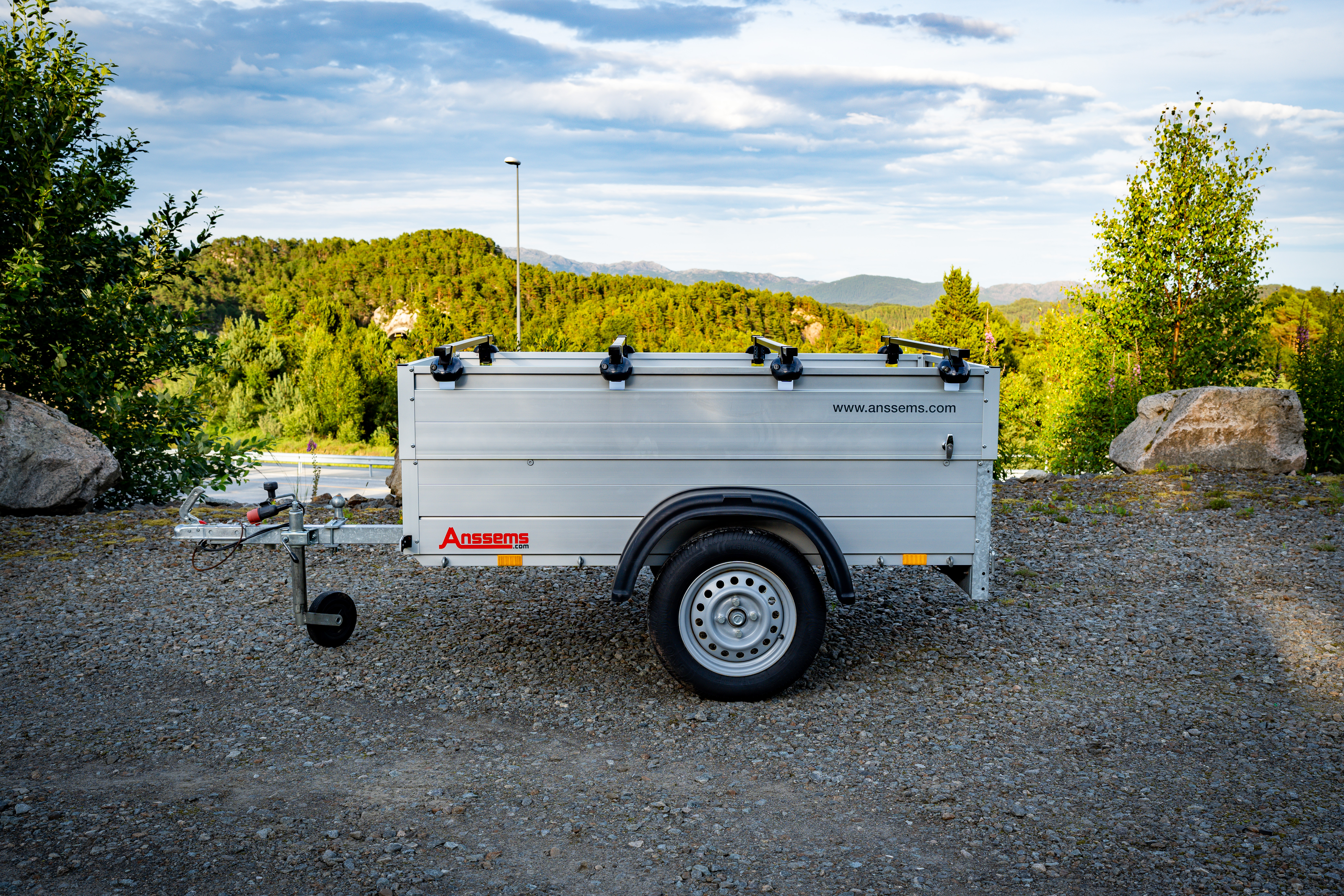 Anssem gt 500 lokkhengar – perfekt til ferie, camping og ekstra bagasje