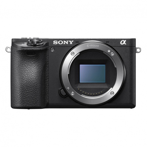 Sony a6500 + lens and batteries