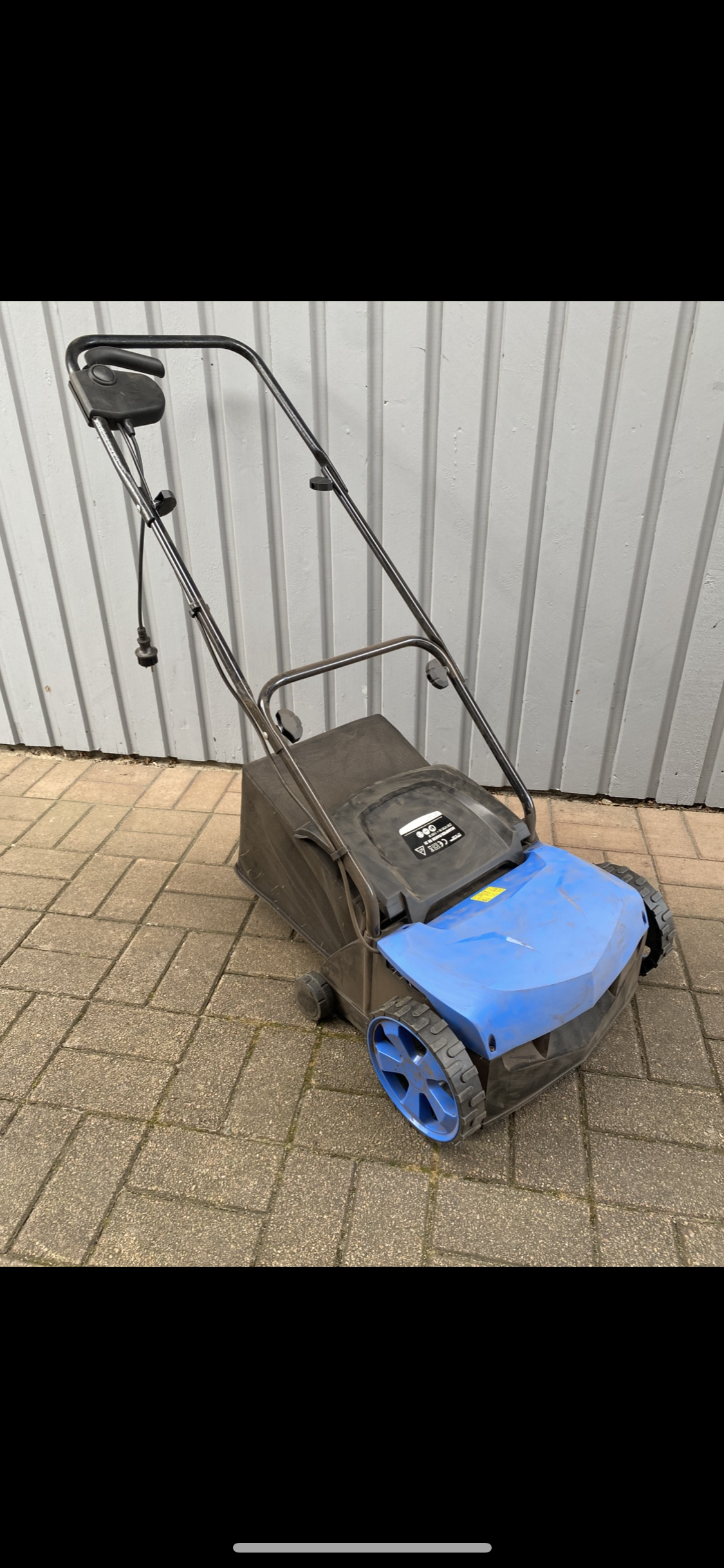 Vertikalskärare och mossrivare