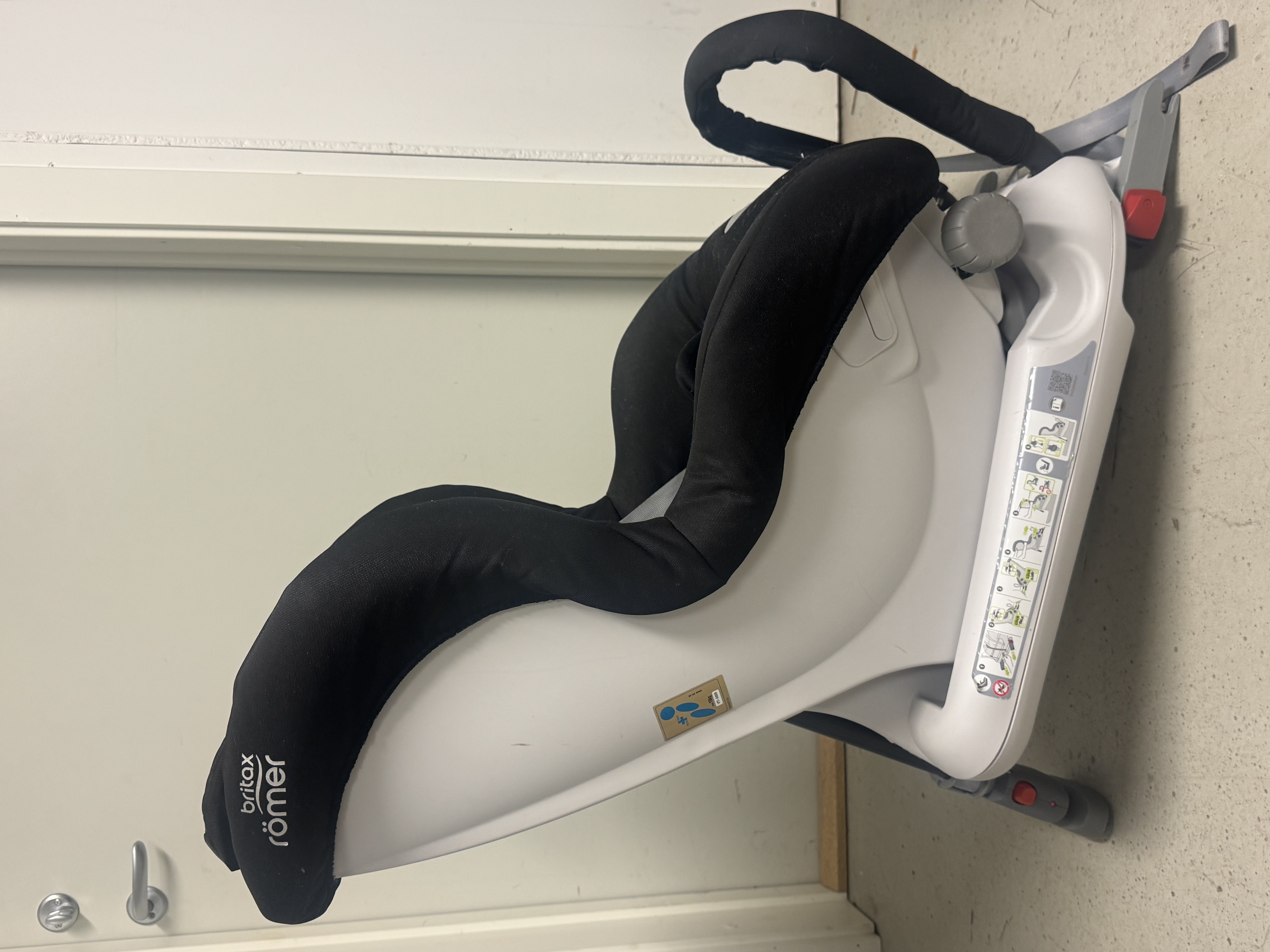 Britax römer max-fix ii – bakåtvänd isofix 0–18 kg
