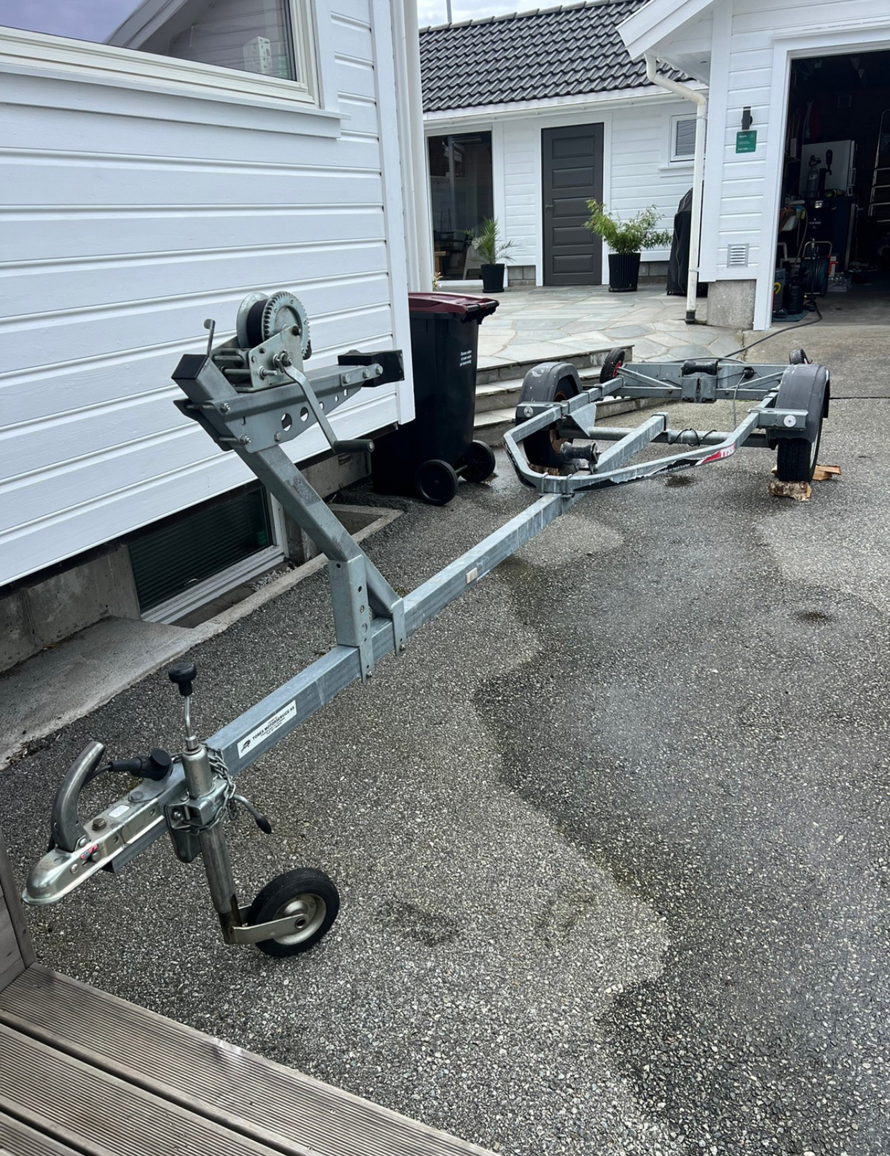 Tysse båttilhenger leies ut maks 18 fot/585kg