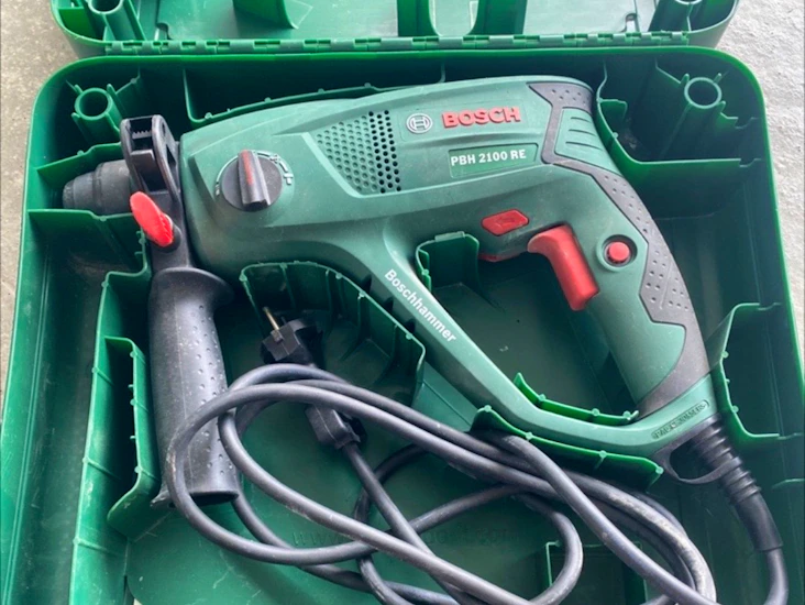 Bosh borhammer med 8mm og 10 mm bor