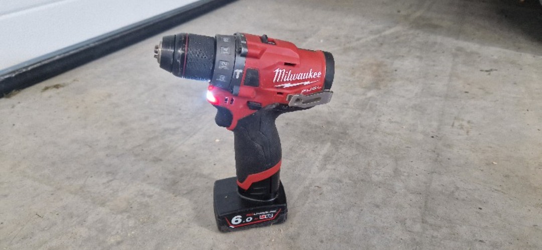 Milwaukee m12 slagbormaskin