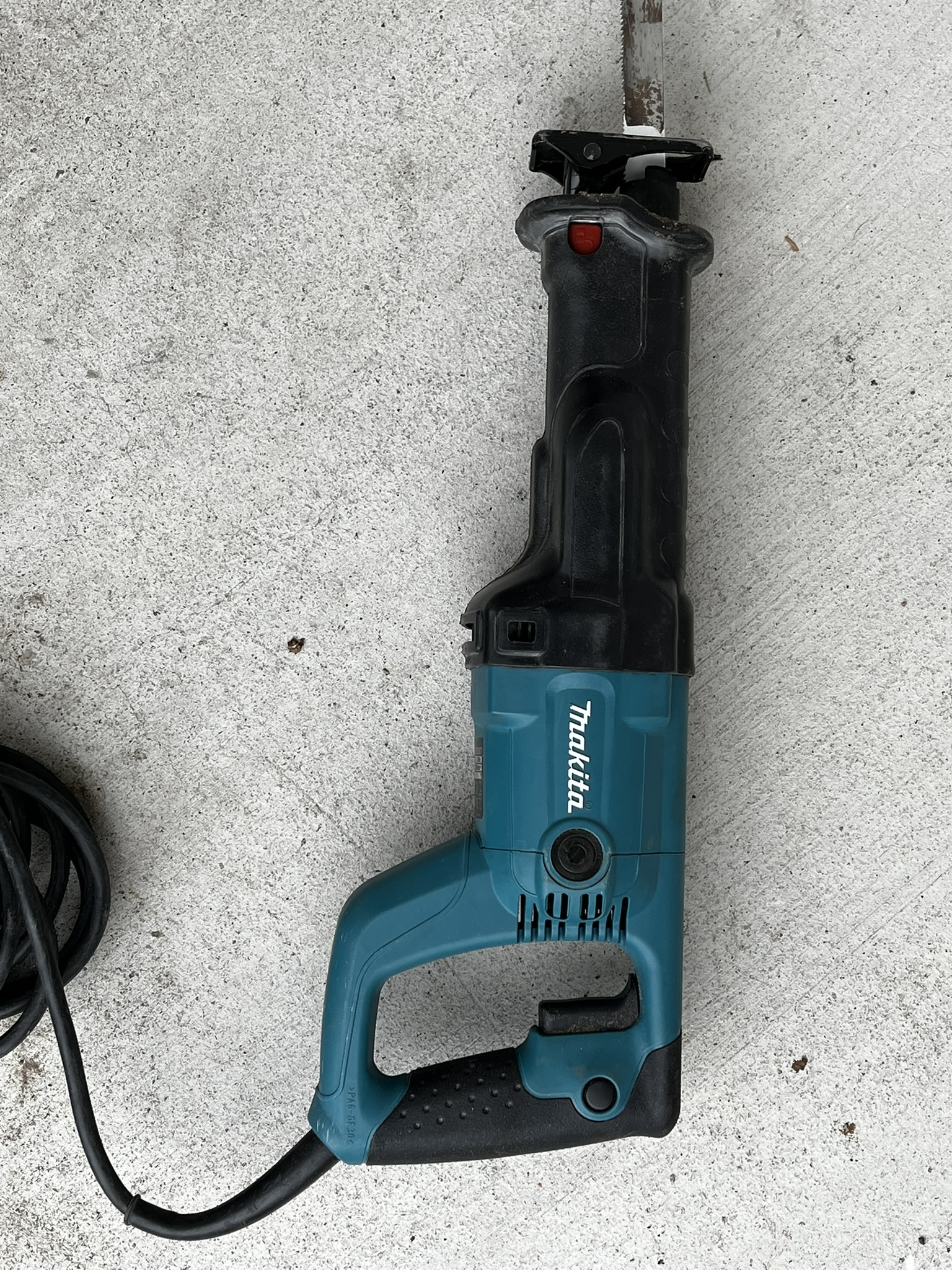 Makita jr3050t