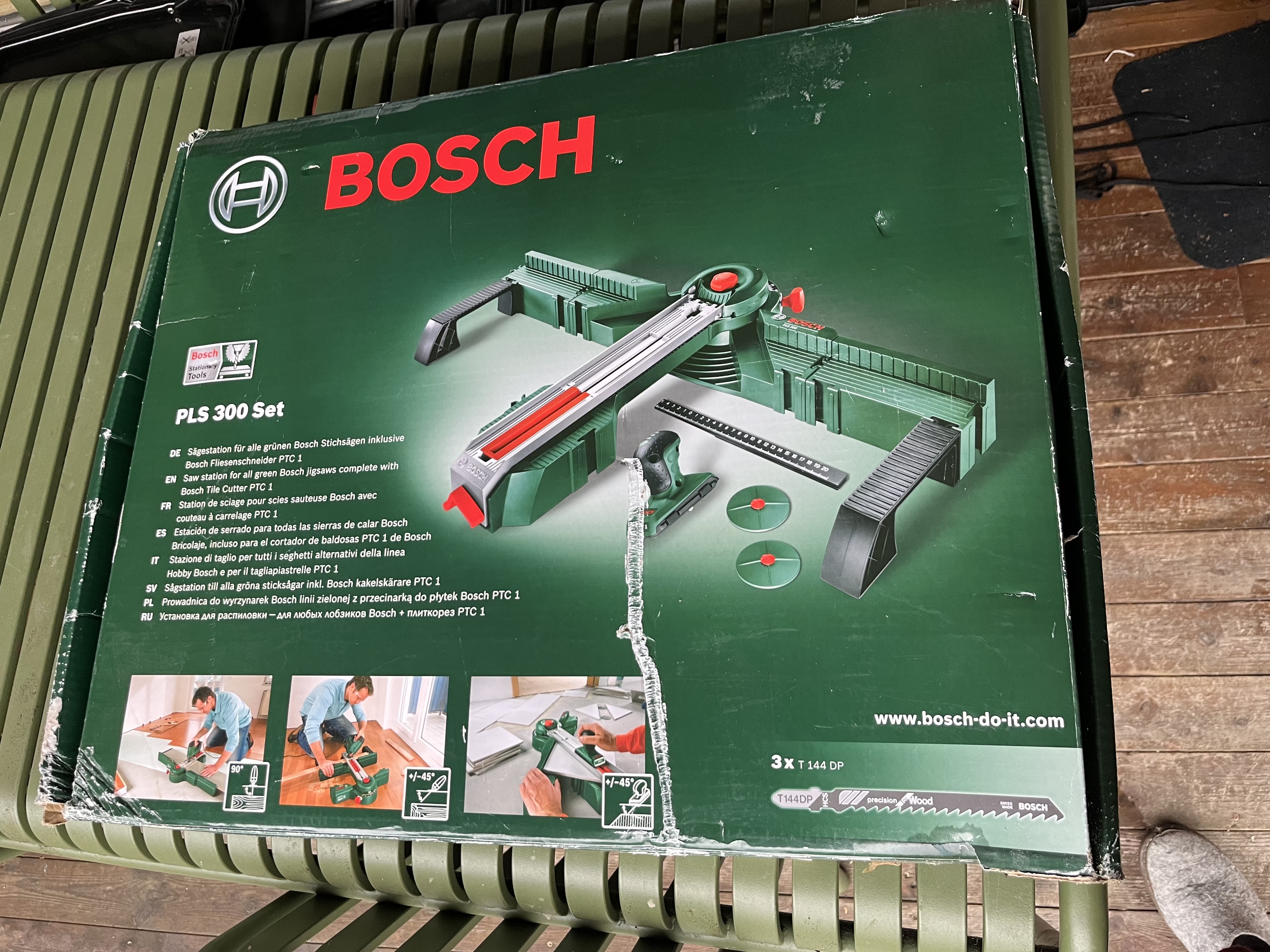 Bosch stikksag med pls 300 sagstasjon – presise kutt i tre, parkett og fliser
