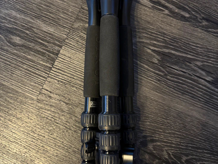 Lightweight & sturdy sirui t-005sk tripod with ball head