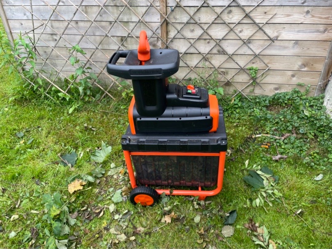 Kompostkvern/kvistkvern black&decker
