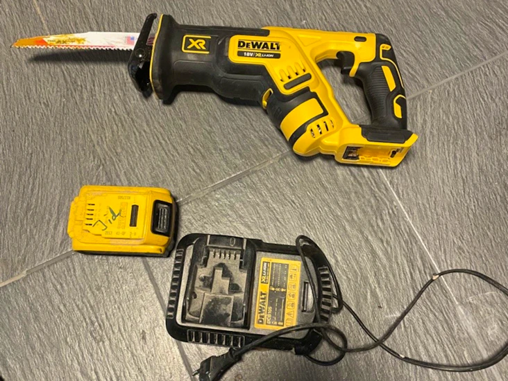 Batteridriven tigersåg dewalt