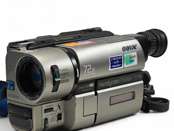 Sony handycam camcorder camera hi8 (w/ nightvision)