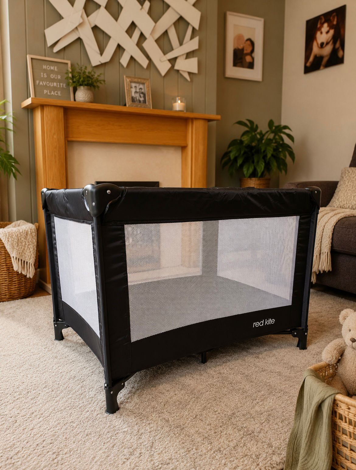 Red kite sleep tight travel cot