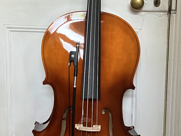 Brand new full size cello - perfect condition, rich sound