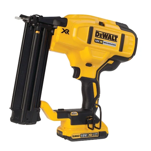 Dewalt dykkspikerpistol til listing.