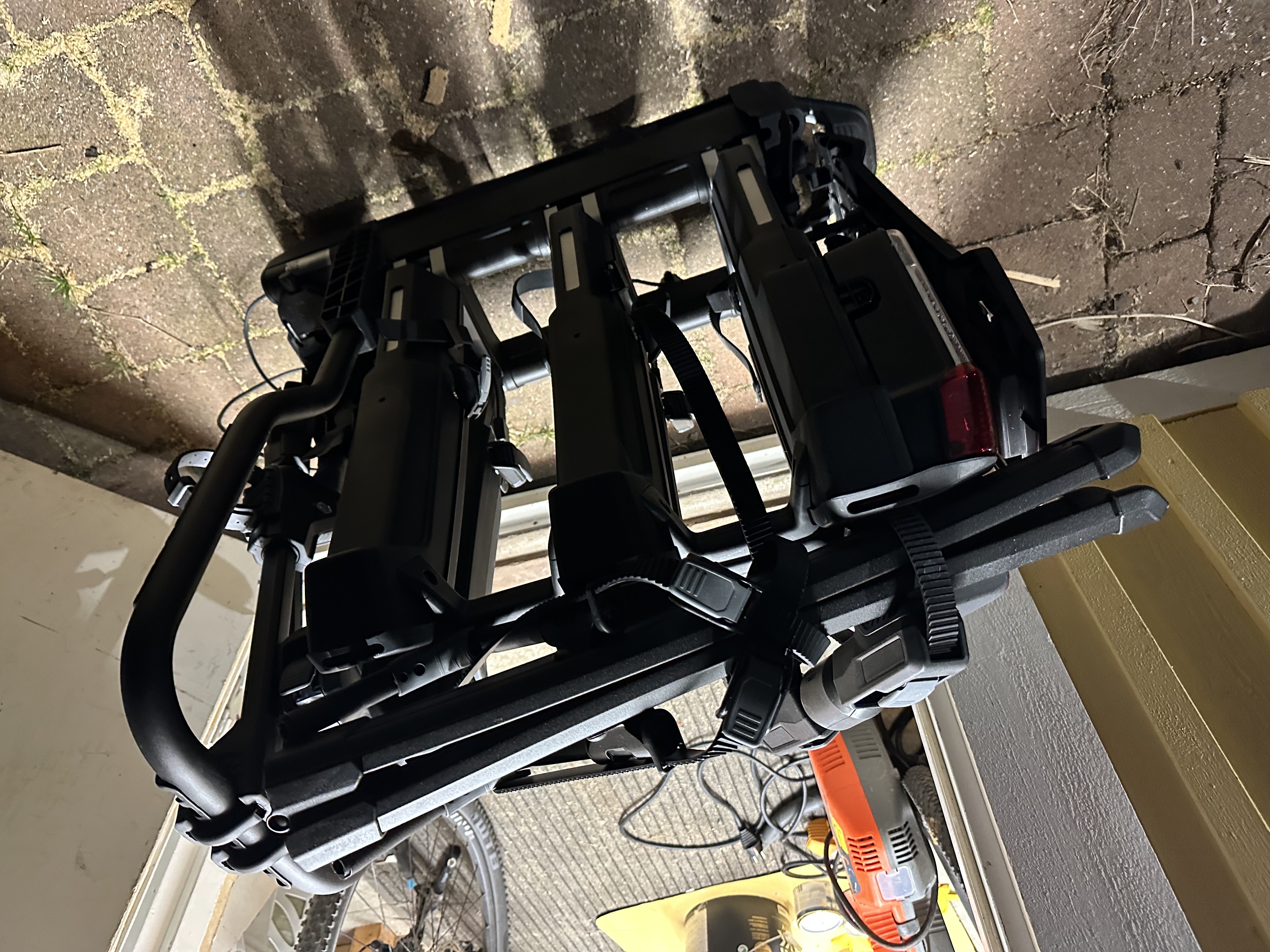 Thule easyfold 3 för upp till fyra cyklar