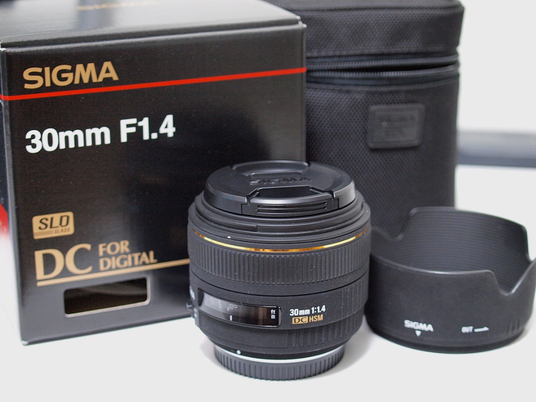 Sigma 30mm f/1.4 ex dc hsm for canon