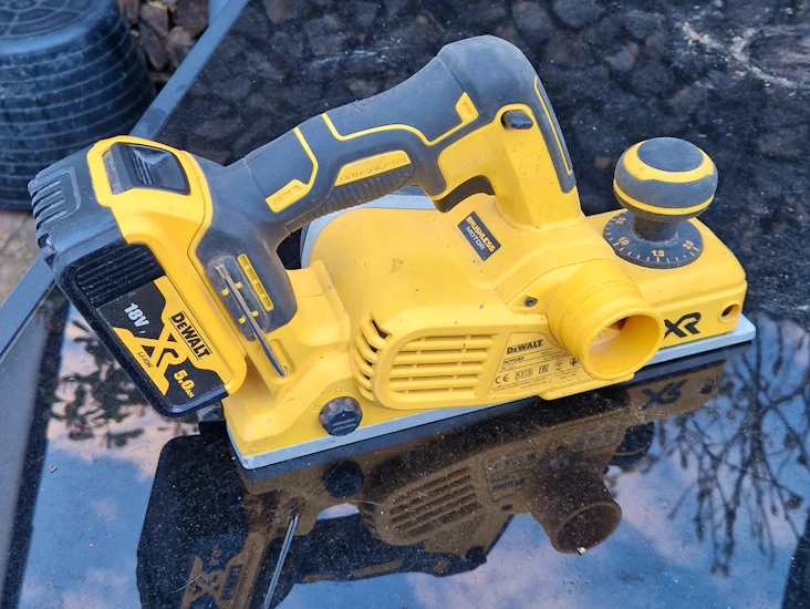 Dewalt planer