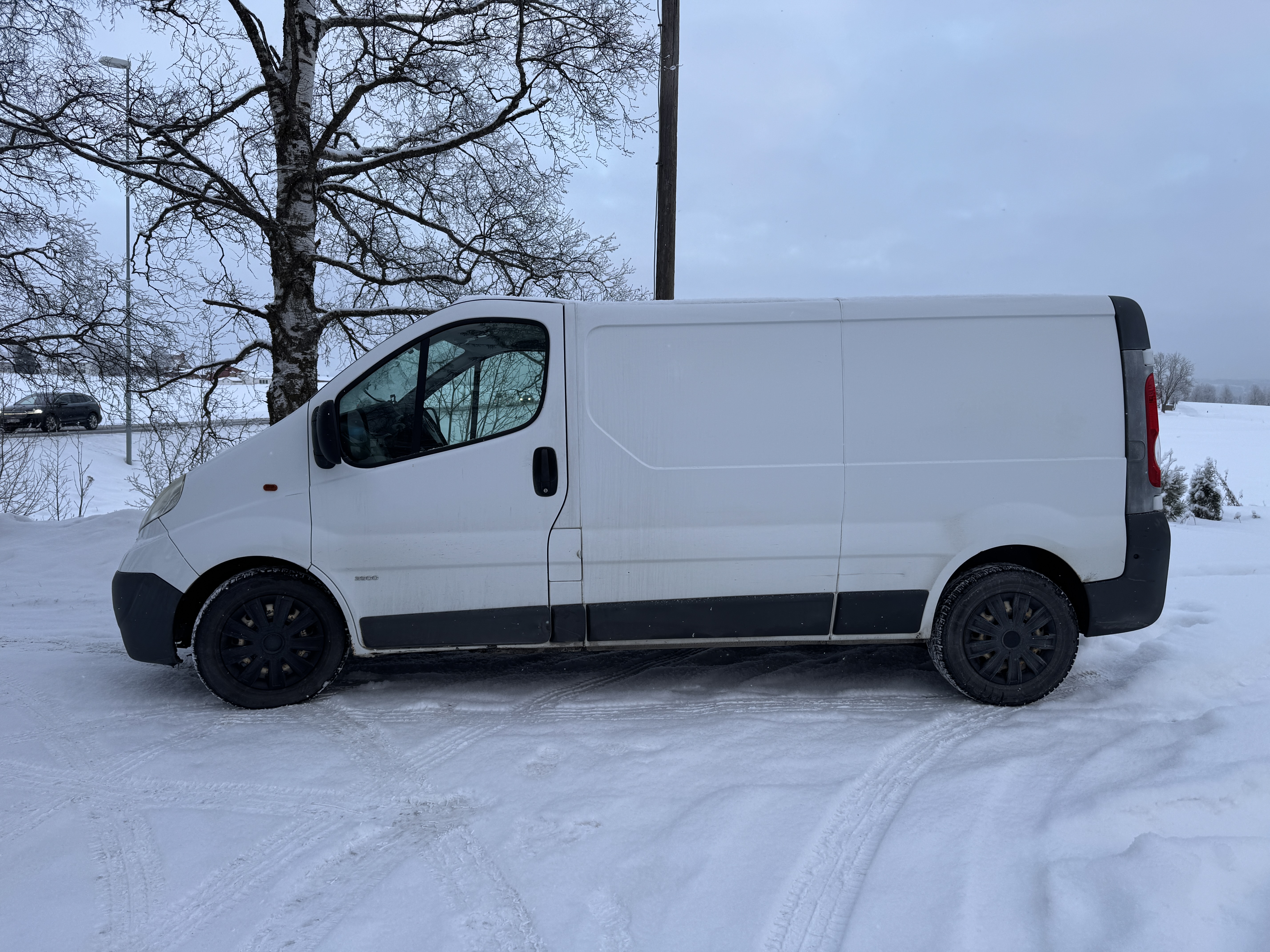 Opel vivaro long varebil til leie – perfekt til flytting