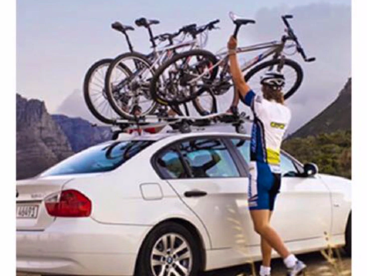 Cykelhållare och takräcke