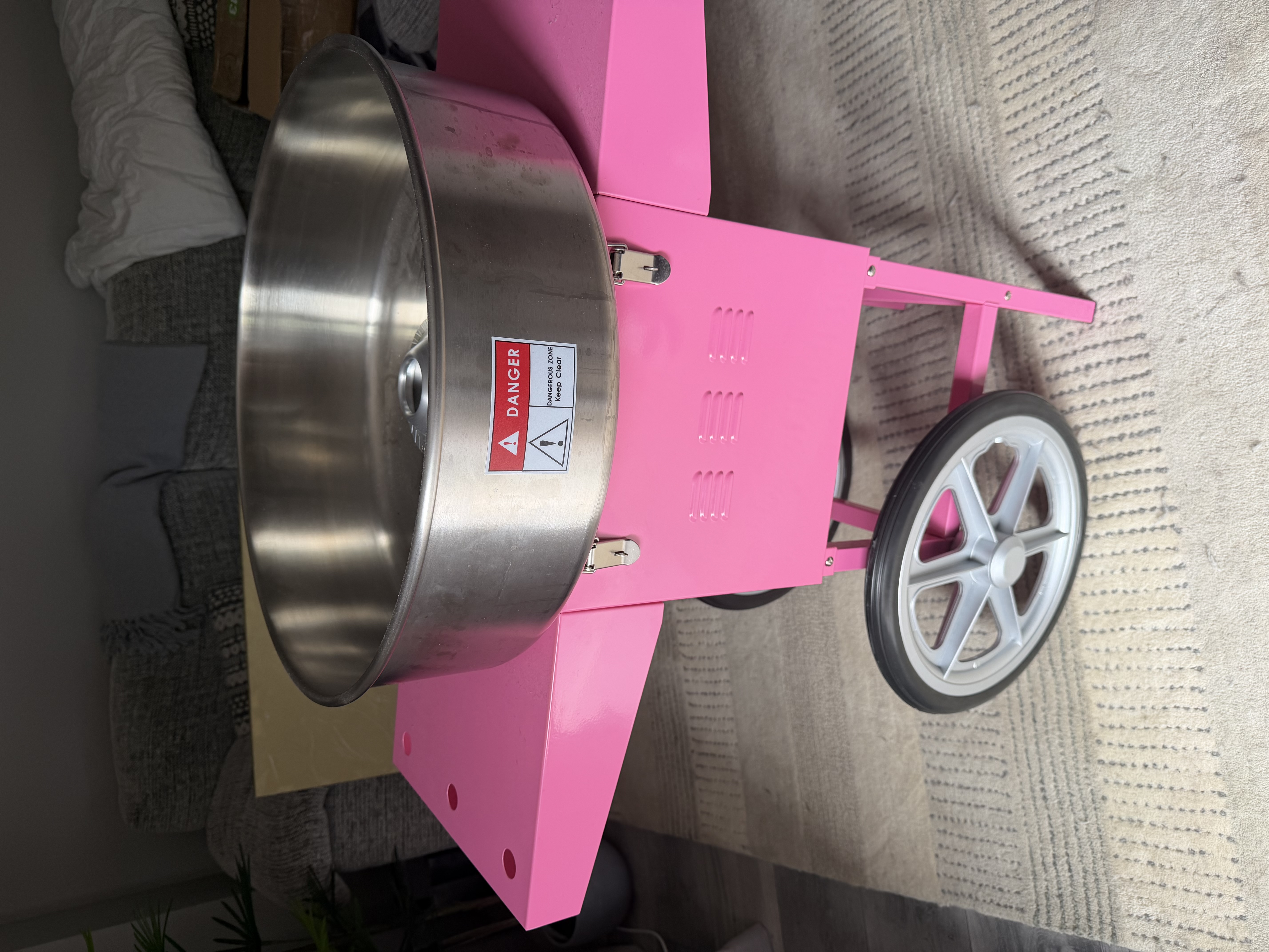 Kukoo candy floss machine
