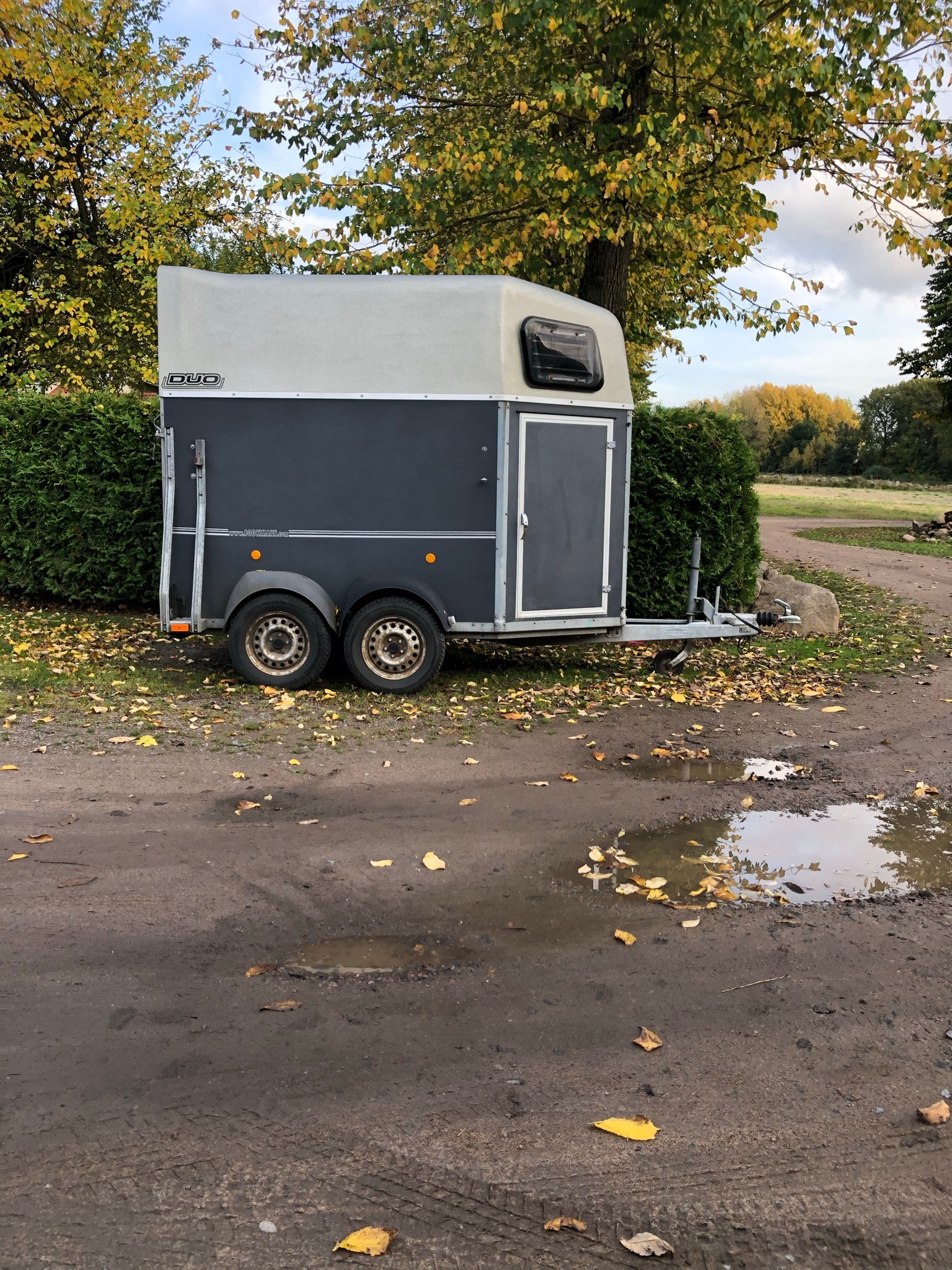 Uthyres hel/halvdag, är även till salu!