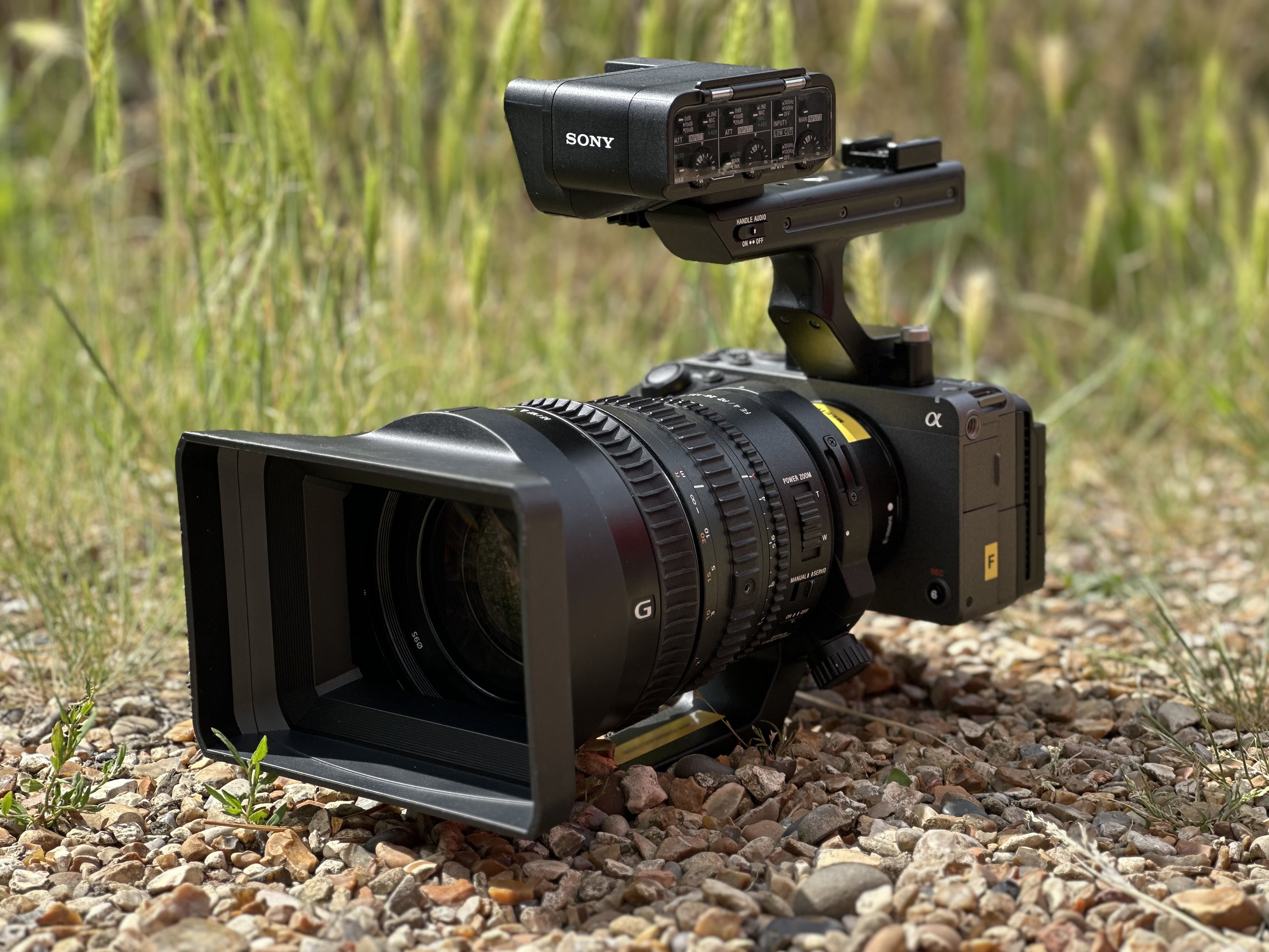 𝗦𝗢𝗡𝗬 𝗙𝗫𝟯 + fe pz 28-135 f4 g oss lens (fx3 fx 3)