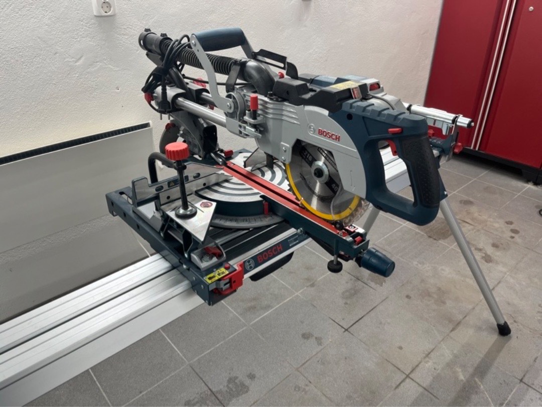 Bosch kap och gersåg med stativ 