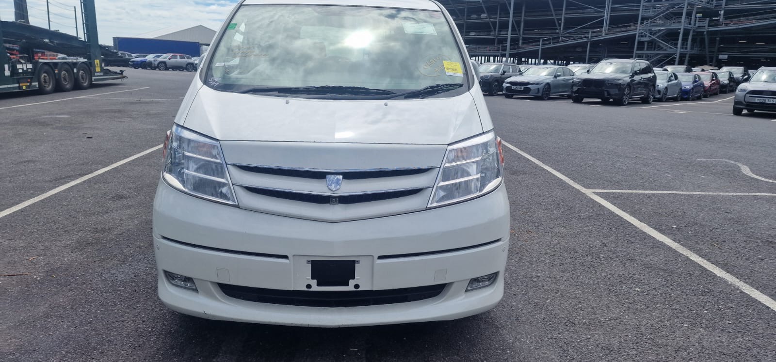 Toyota alphard hybrid 2004 - 8 seat mpv 