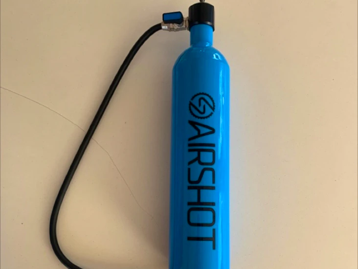 Airshot tubeless tyre inflator