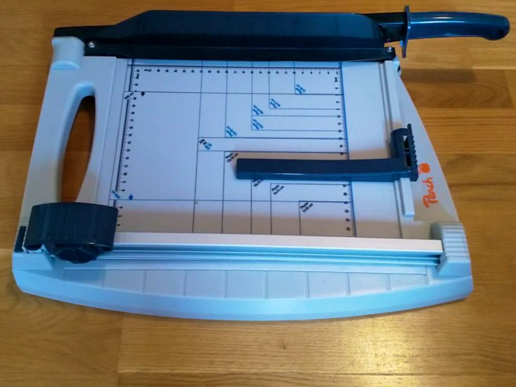 Pappersskärare skärmaskin