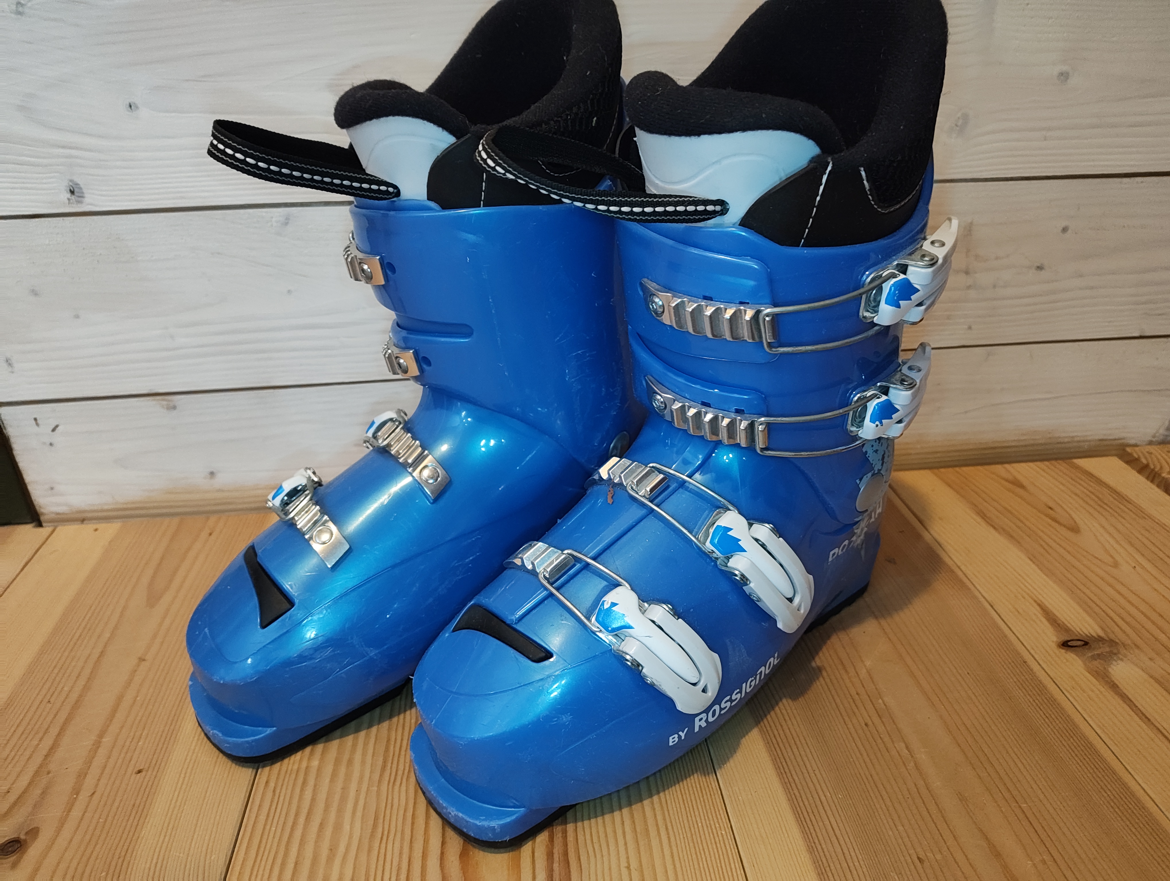 Alpinpjäxor rossignol i storlek 25,5 cm