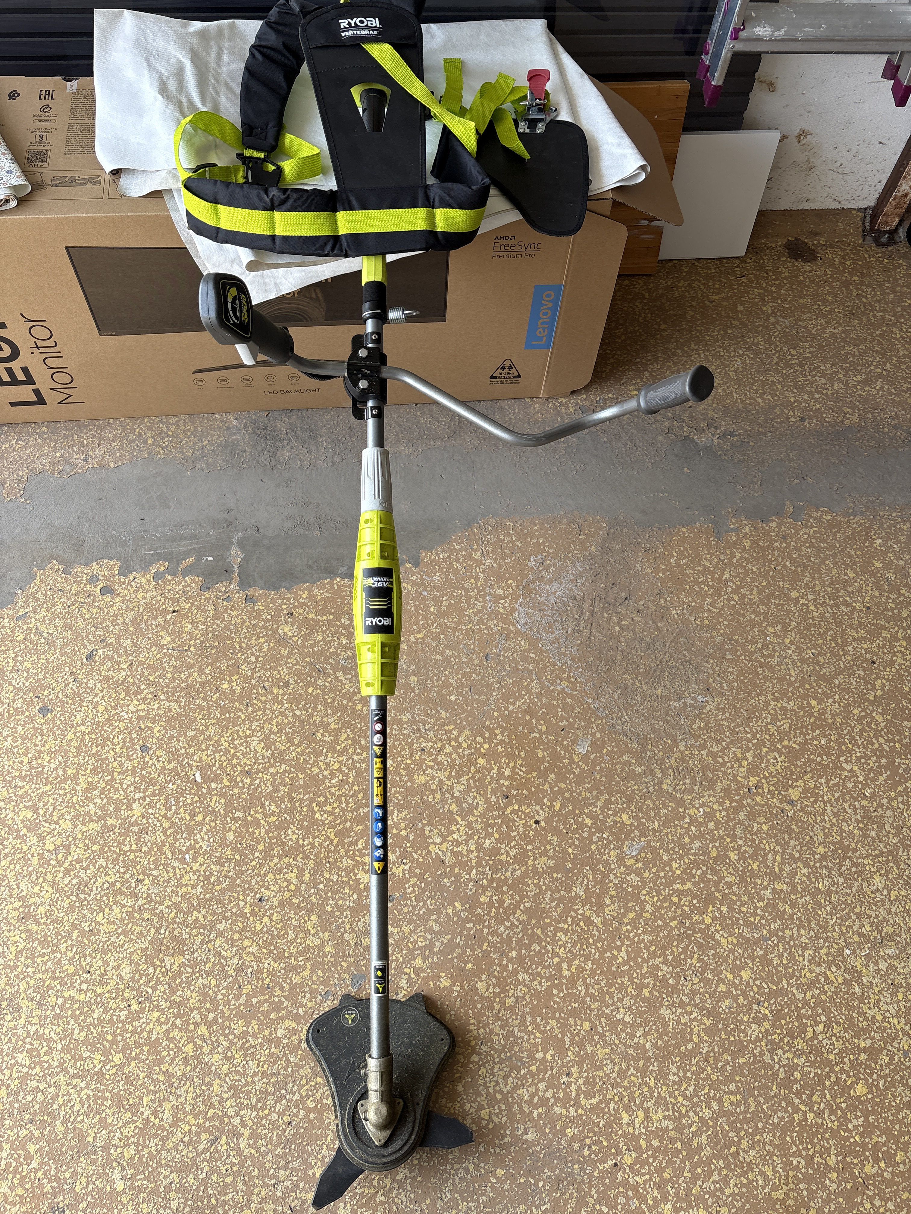 Ryobi max power röjsåg 36v