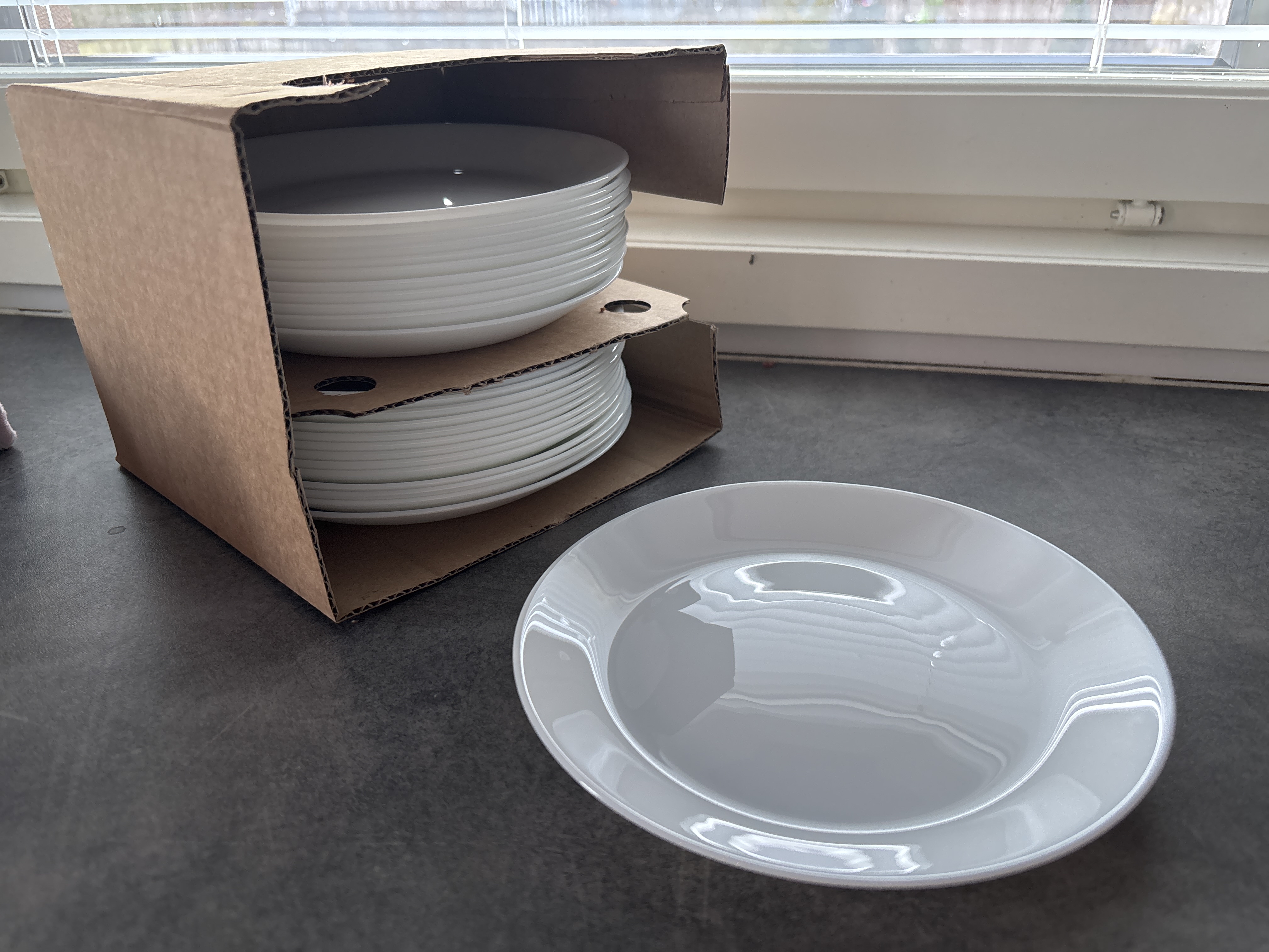 Leipälautanen 25 kpl, valkoinen