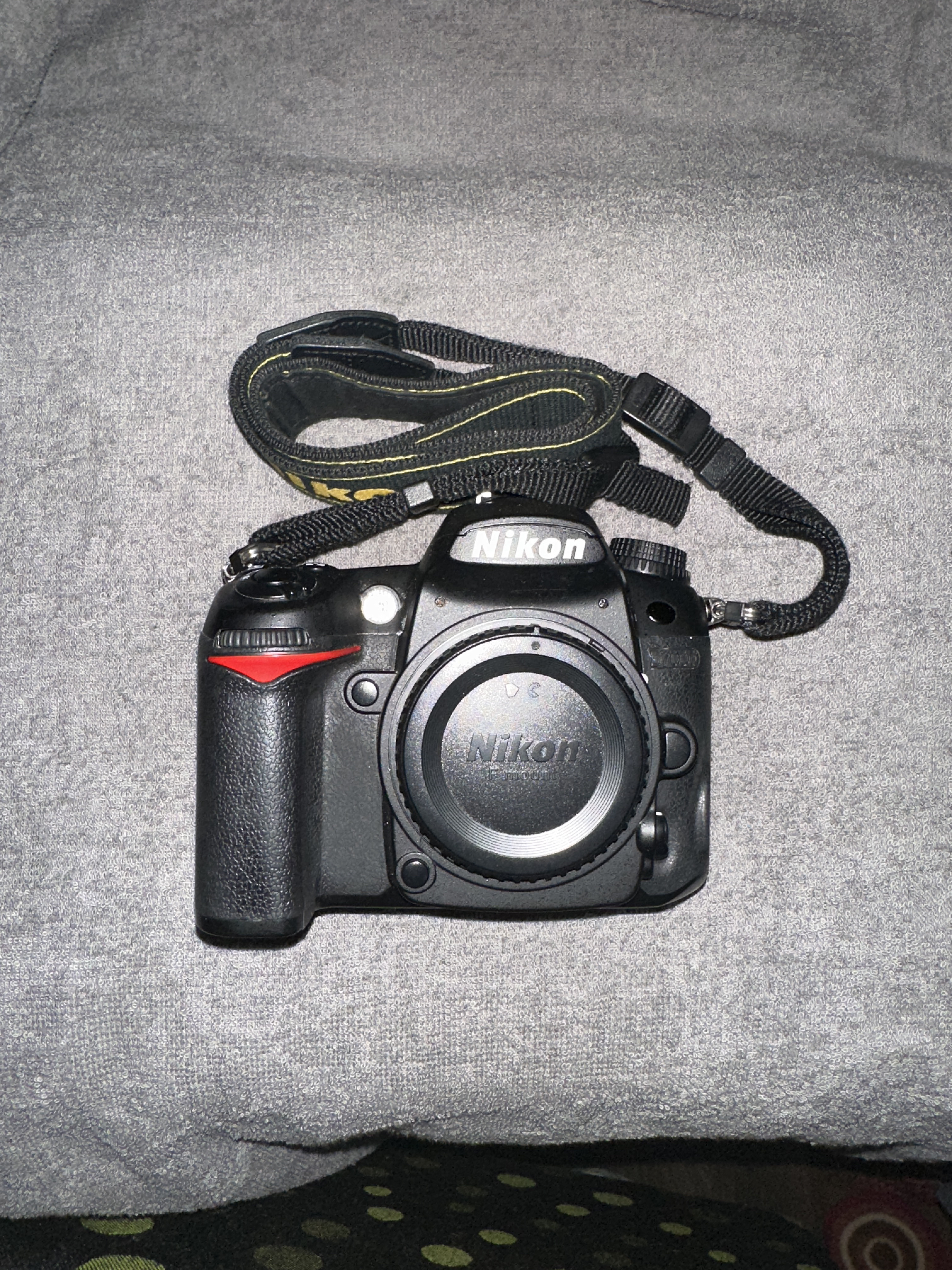 Nikon d7000 16.2 mp digital slr dslr camera