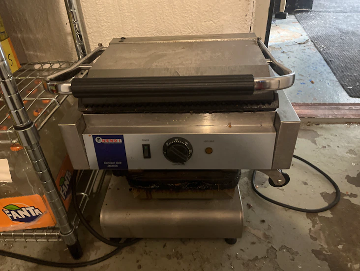 Professionellt smörgåsgrill